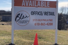 Monument signs in Phillipsburg, NJ for available office space